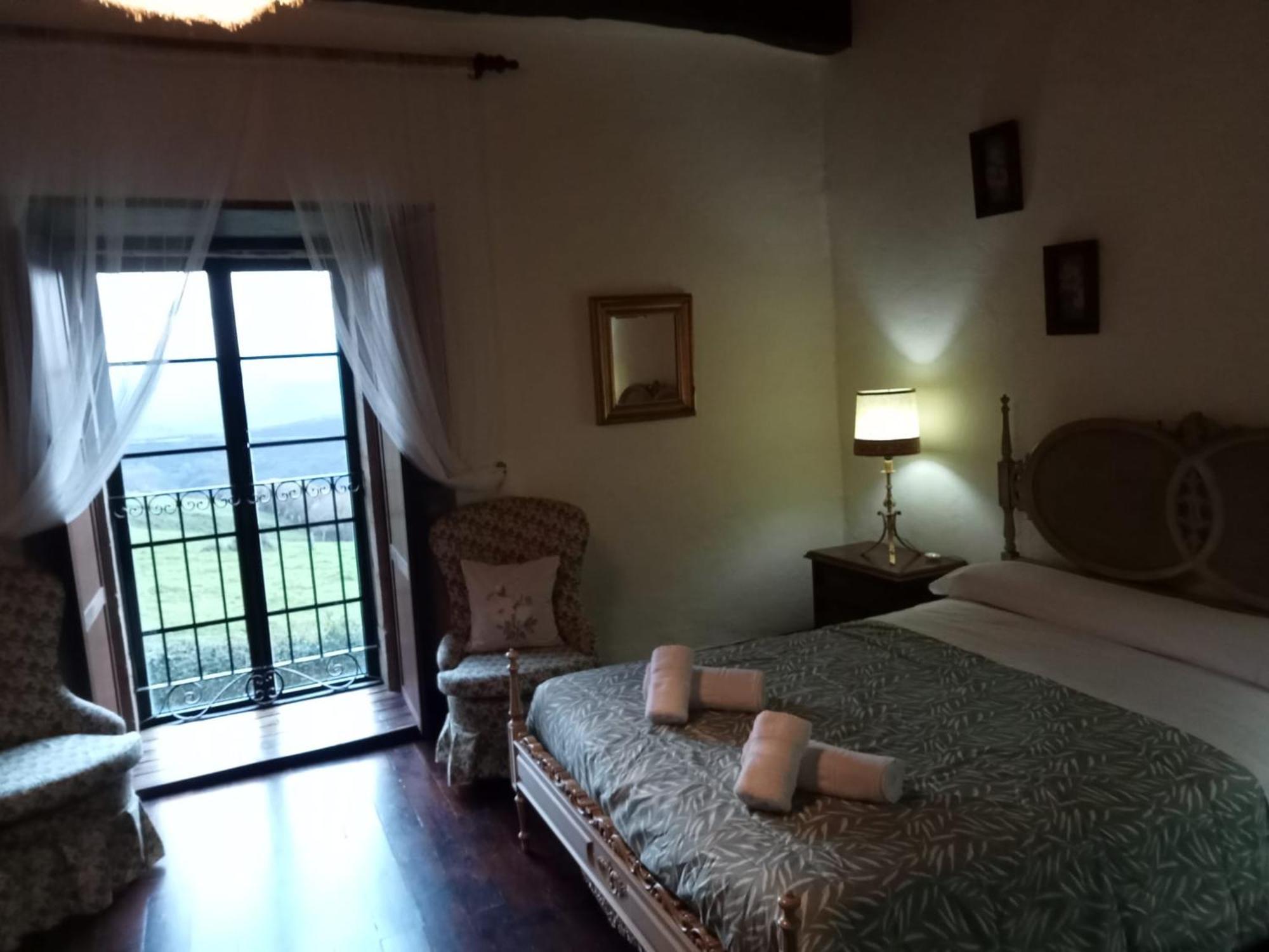 Palacio De Cantiz "Reserva De Ancares" Becerreá Buitenkant foto