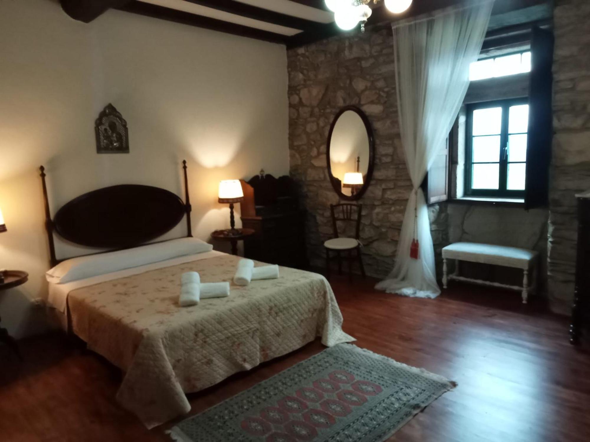 Palacio De Cantiz "Reserva De Ancares" Becerreá Buitenkant foto